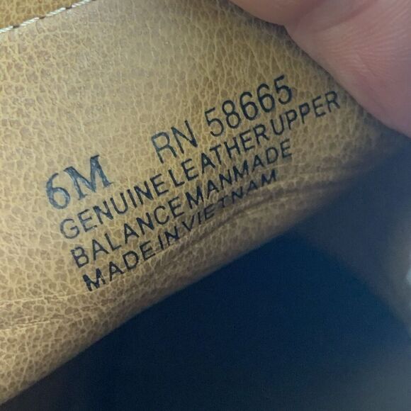 Susina Blakely Bootie Black Suede Perforated Back Zip Low Heel Ankle Womens 6 - Picture 11 of 11